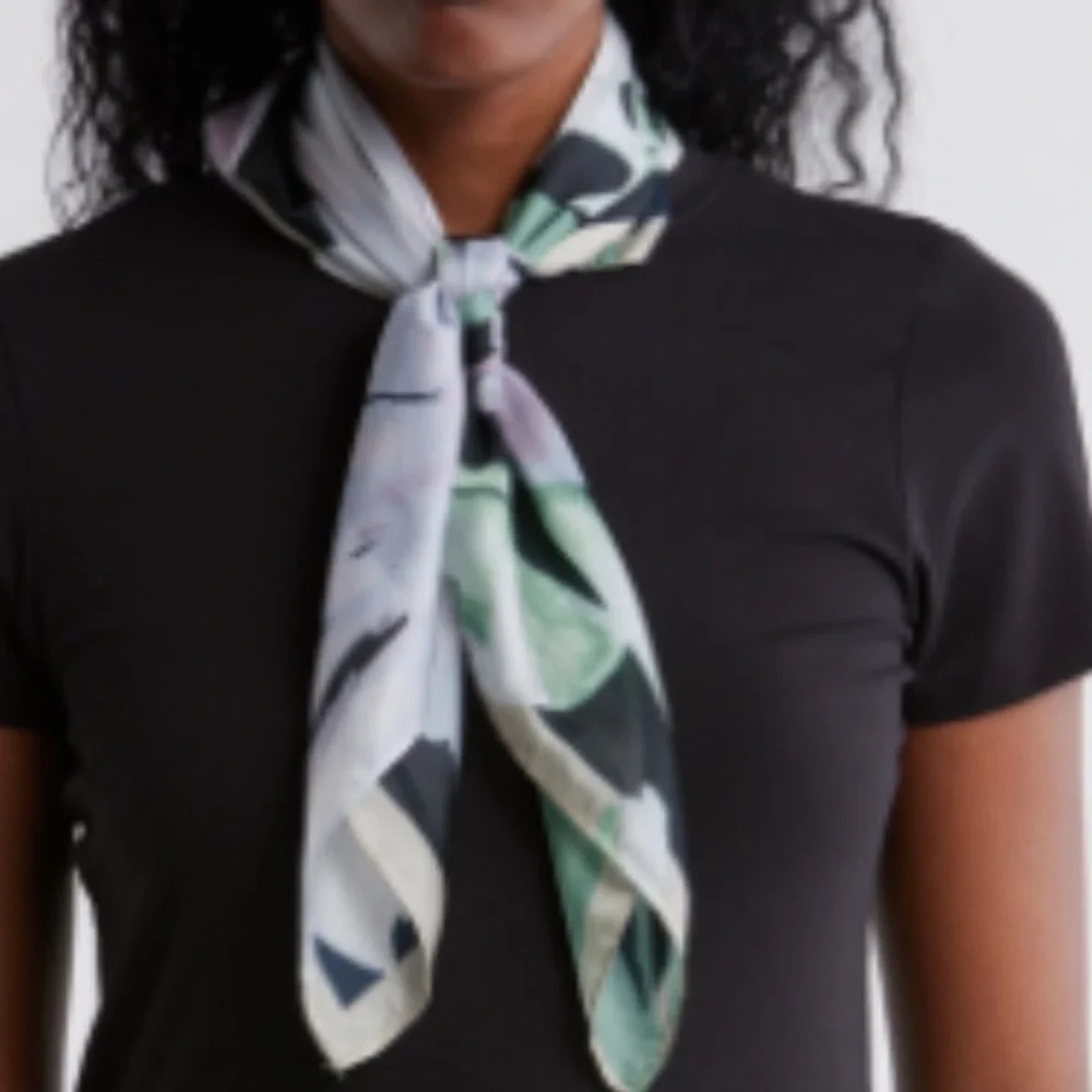 Vince Camuto Brush Floral Painterly Scarf,Square, 27x27, Black/Green Refined,EUC